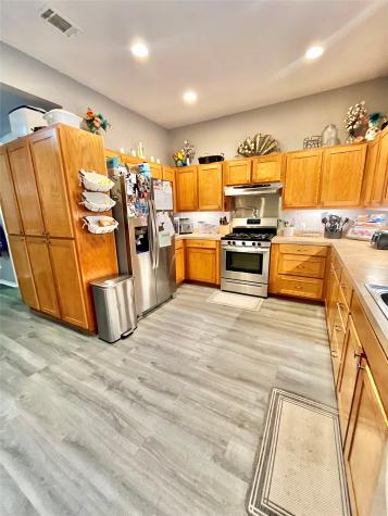 522 E Standifer Street Hamilton TX 76531