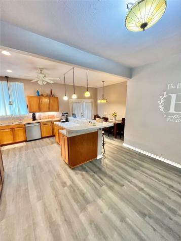 522 E Standifer Street Hamilton TX 76531