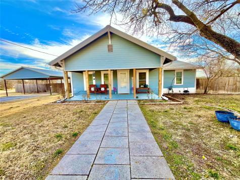 522 E Standifer Street Hamilton TX 76531