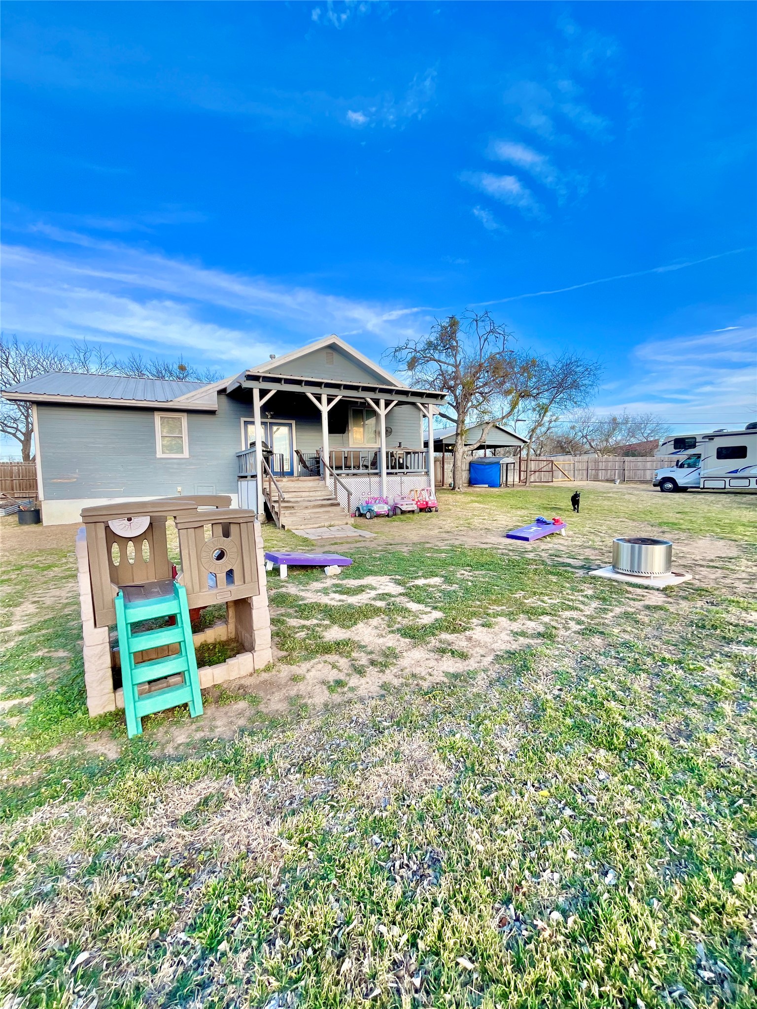 522 E Standifer Street Hamilton TX 76531