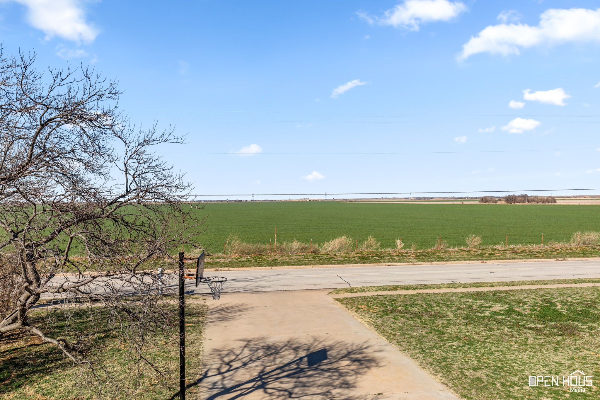 1206 E Sycamore Drive Burkburnett TX 76354
