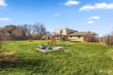 1206 E Sycamore Drive Burkburnett TX 76354
