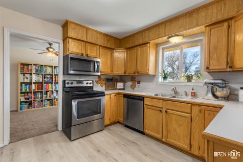 1206 E Sycamore Drive Burkburnett TX 76354
