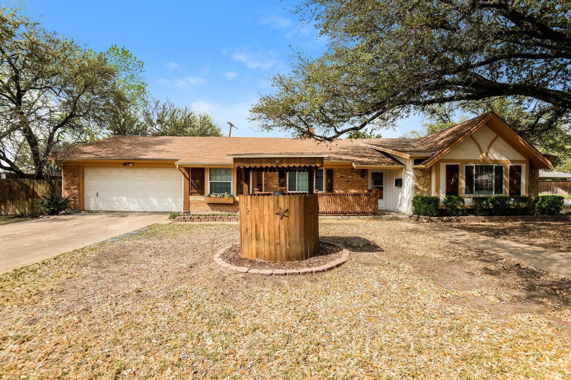 5613 Diamond Oaks Drive N Haltom City TX 76117