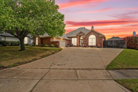 8320 Red Rose Trail North Richland Hills TX 76182