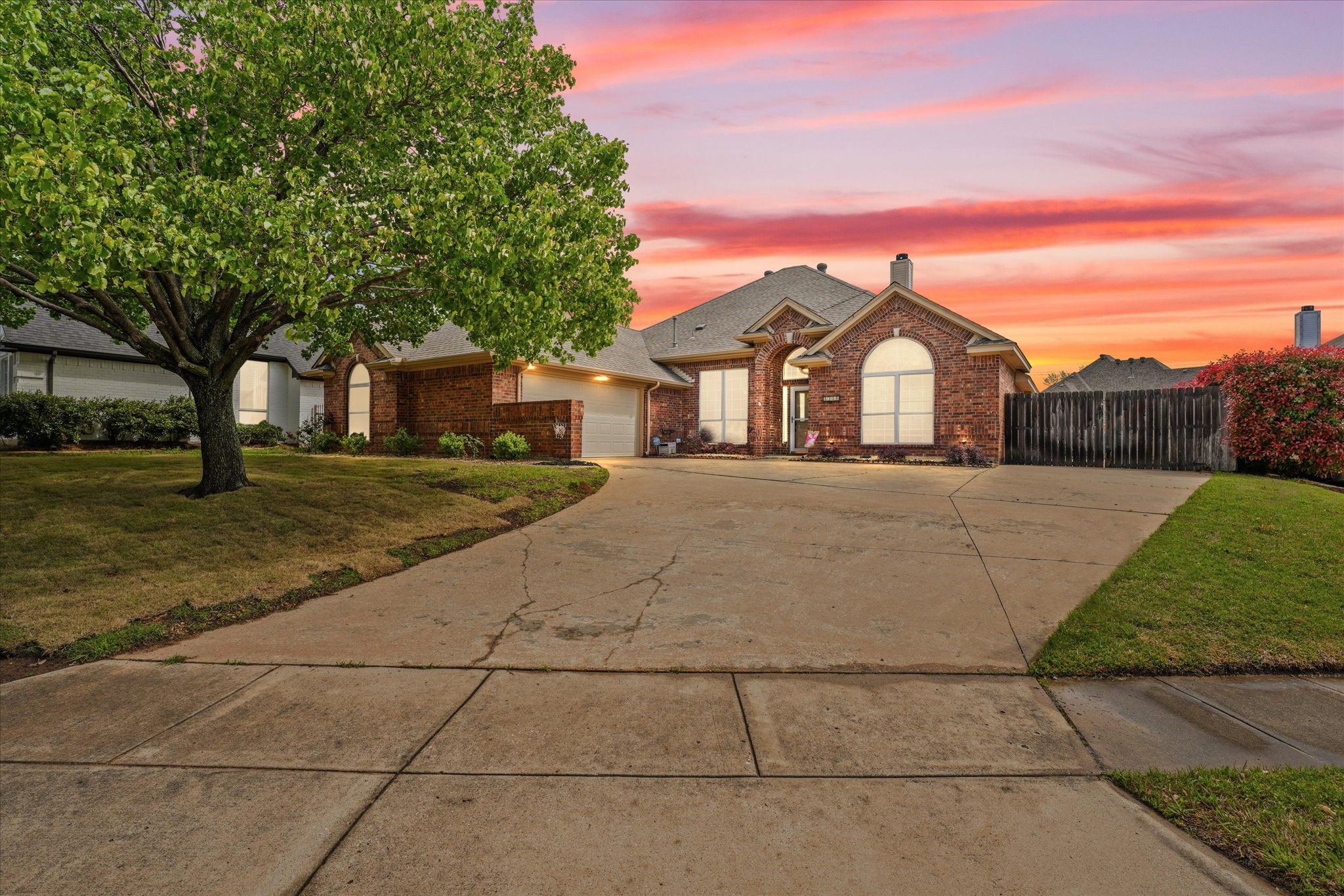 8320 Red Rose Trail North Richland Hills TX 76182
