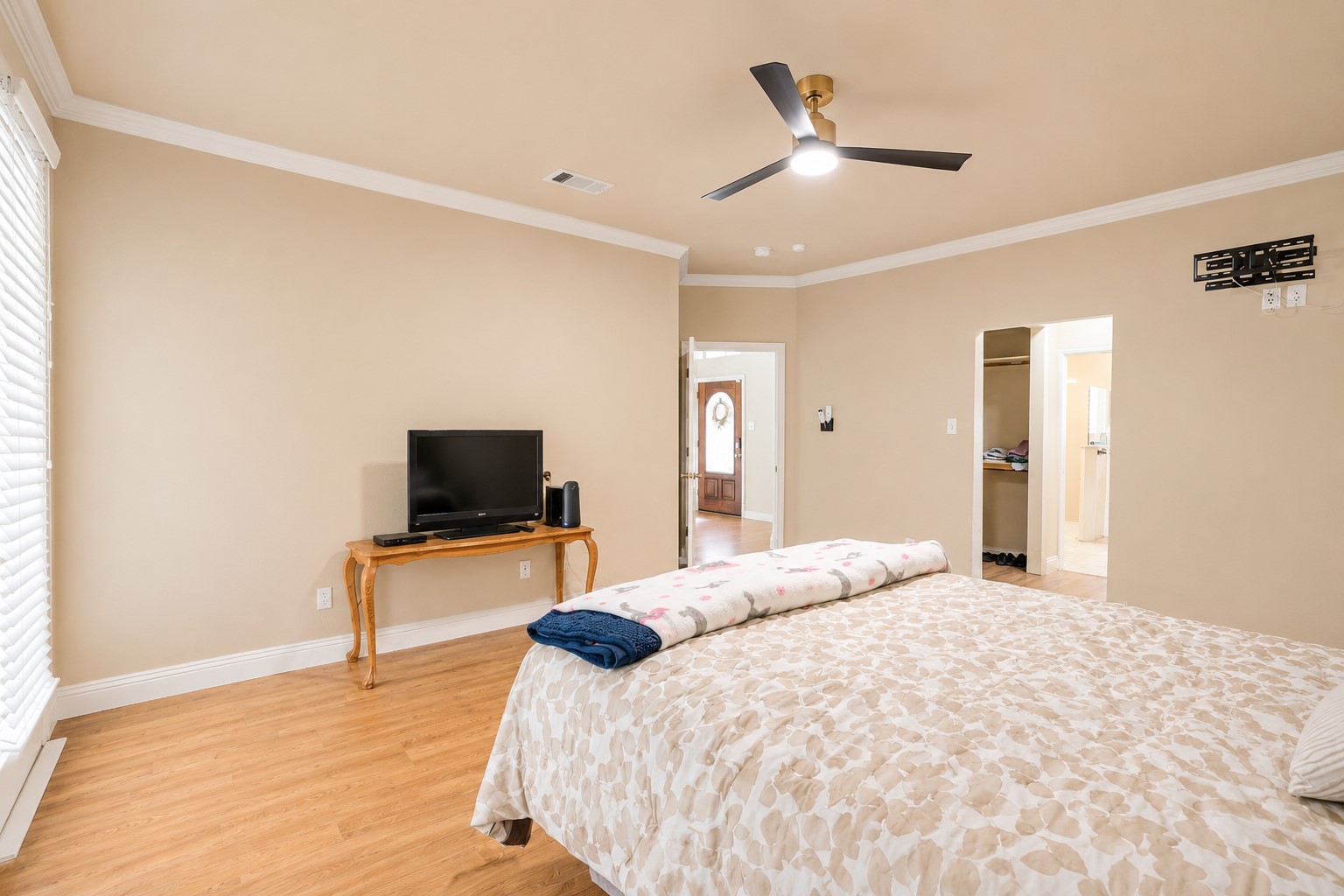 609 Trails End Court Hurst TX 76054