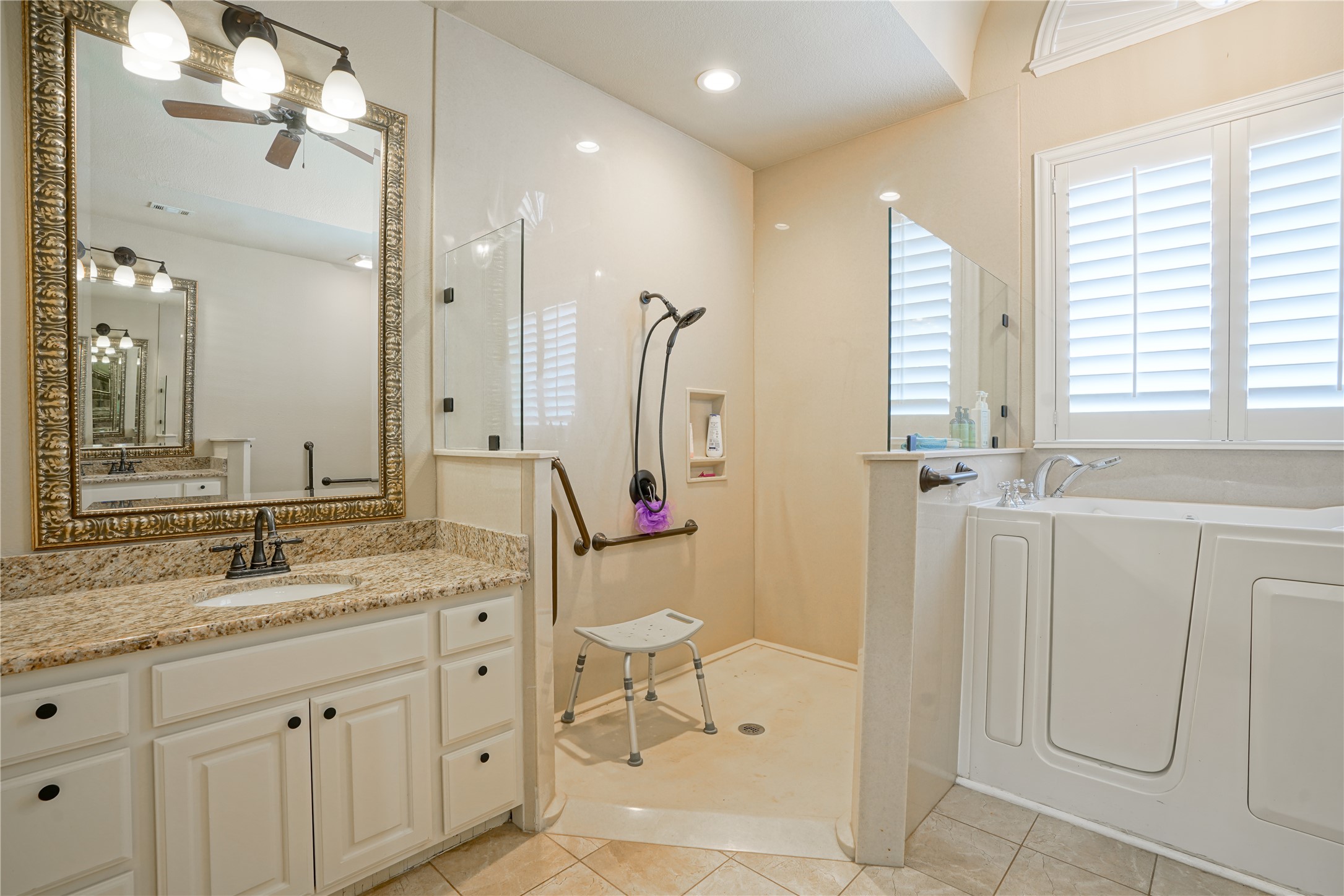 609 Trails End Court Hurst TX 76054