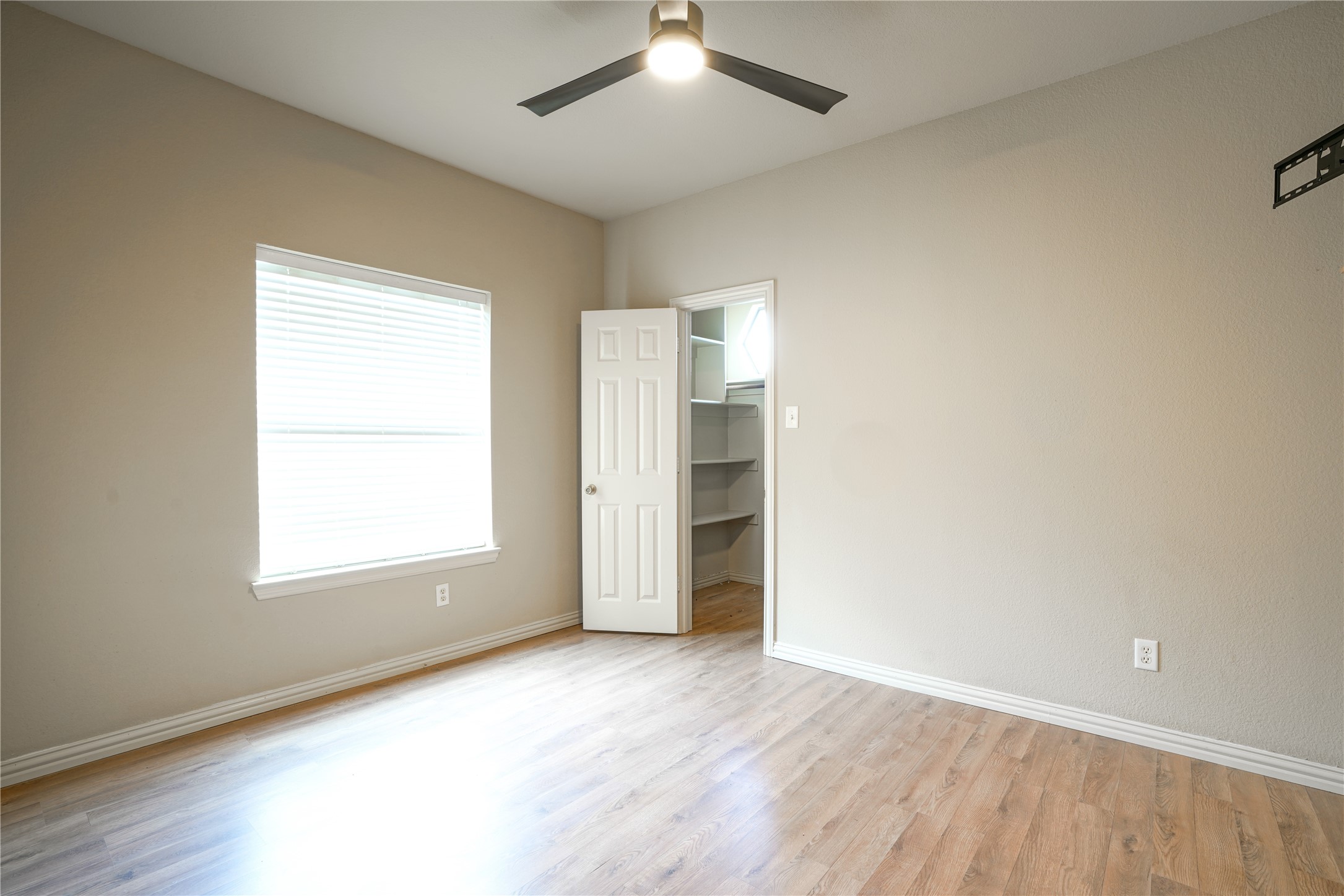 609 Trails End Court Hurst TX 76054