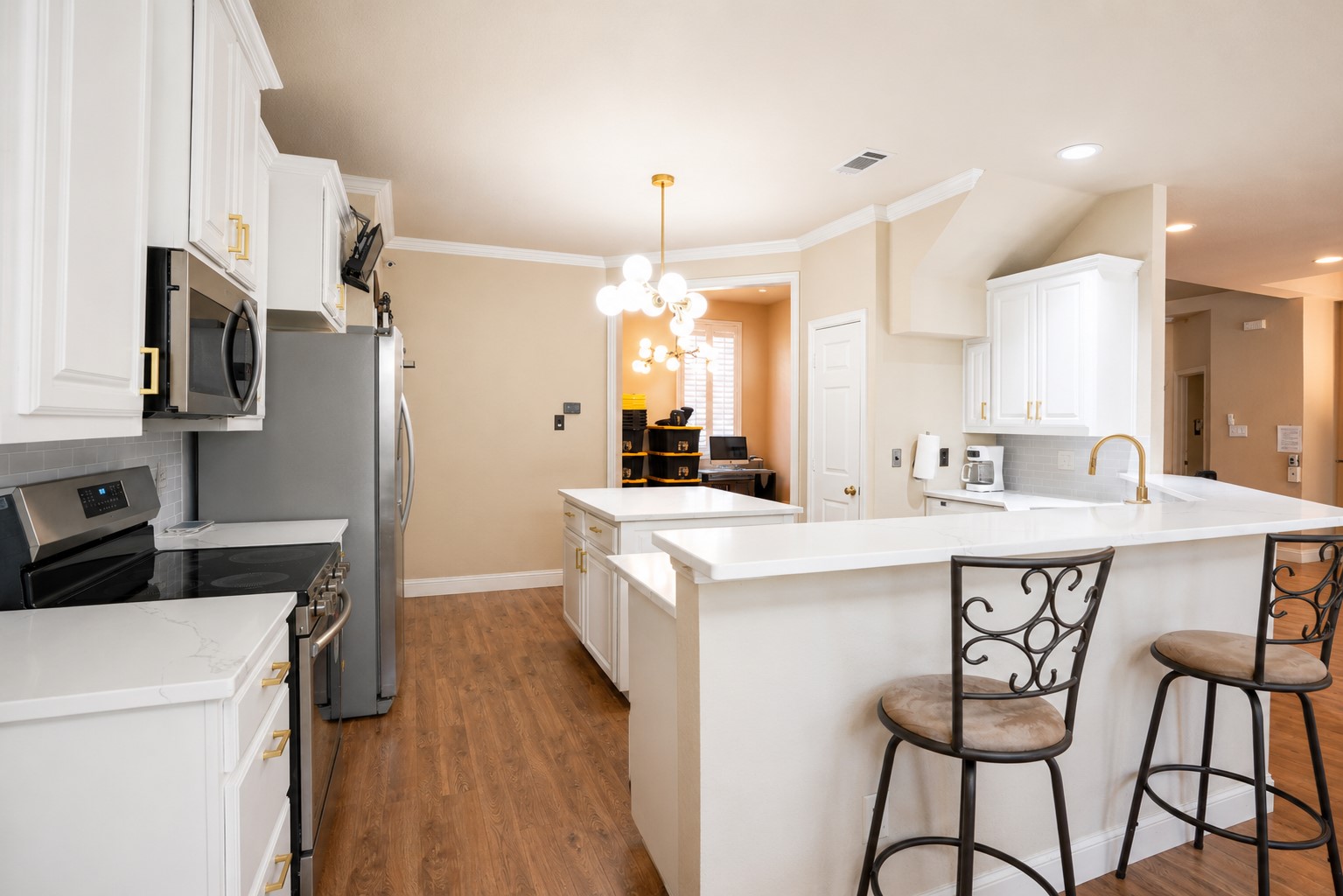 609 Trails End Court Hurst TX 76054
