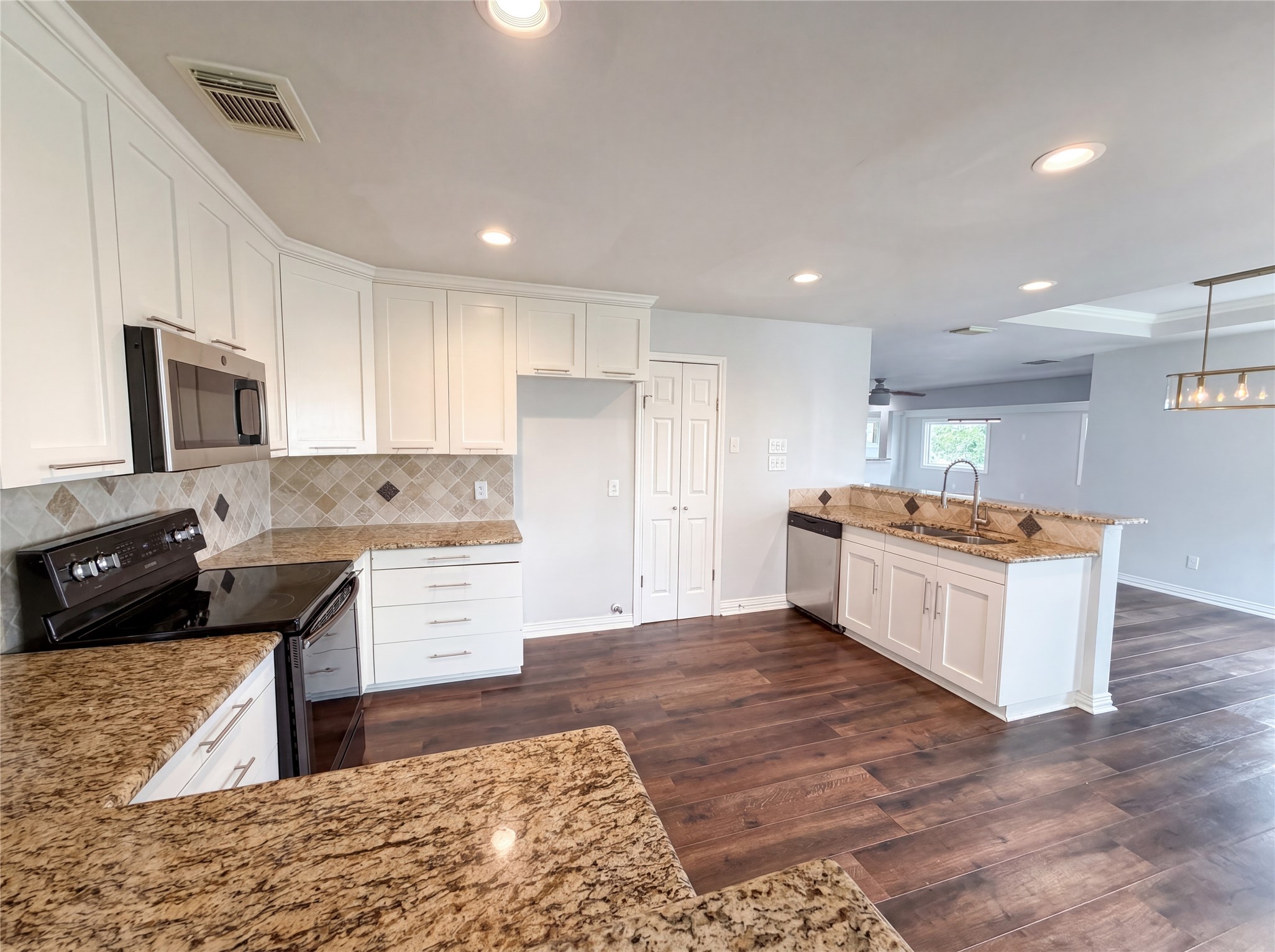 3434 Hightrail Lane Garland TX 75043