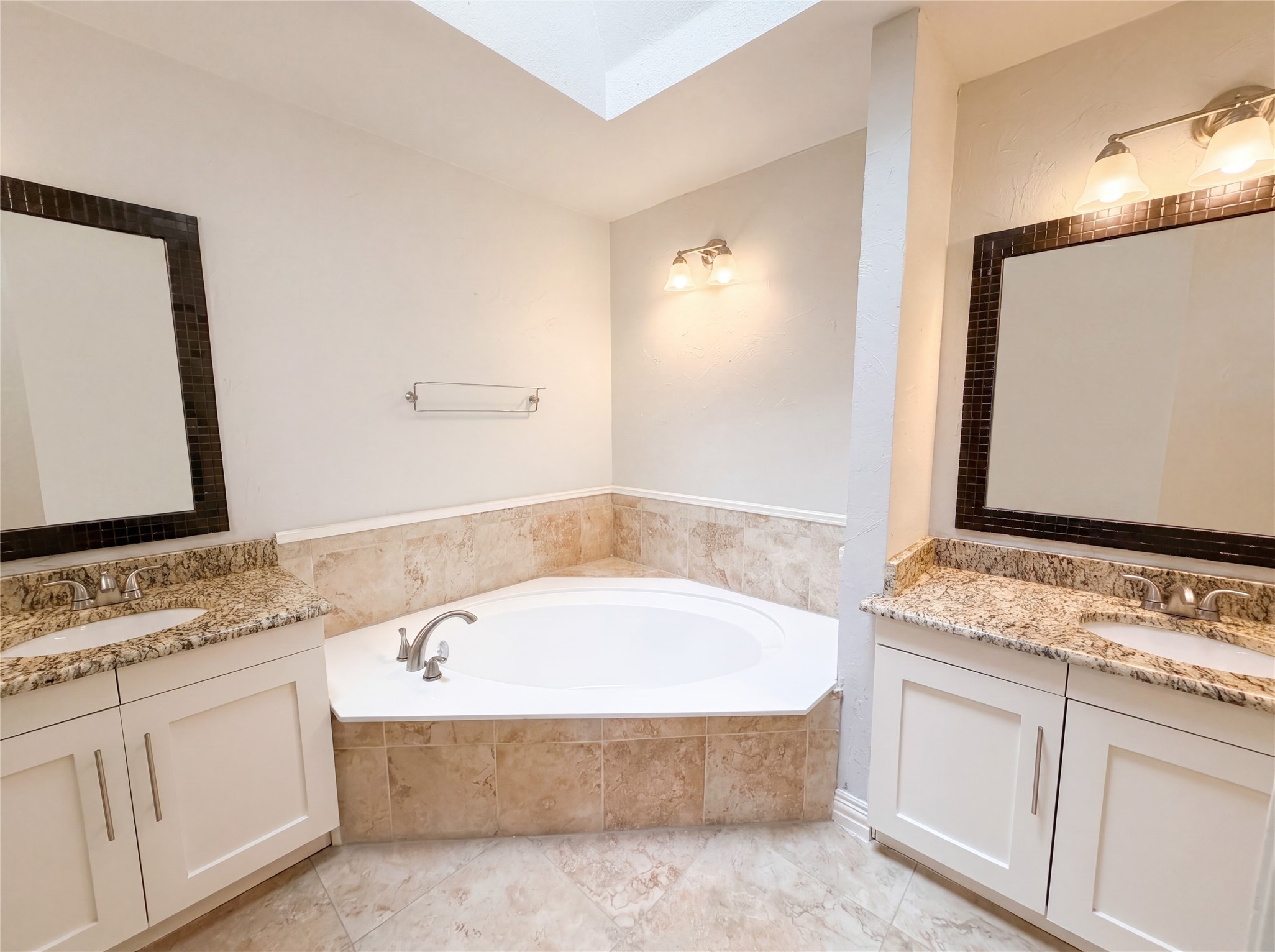 3434 Hightrail Lane Garland TX 75043