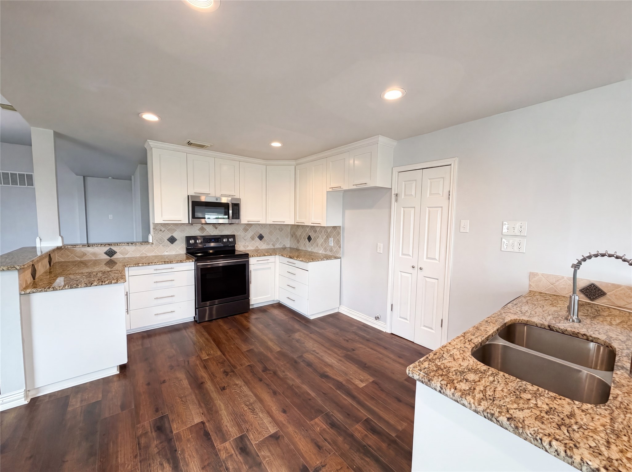 3434 Hightrail Lane Garland TX 75043