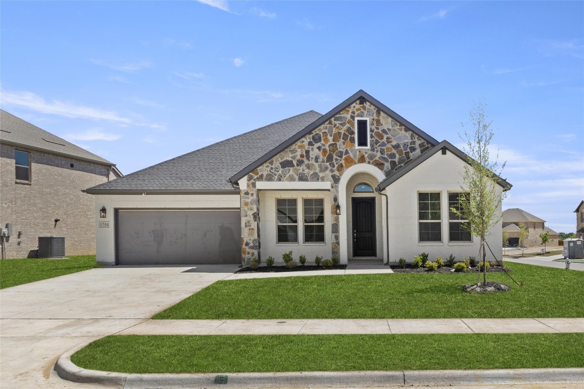 1754 Shumard Street Waxahachie TX 75165