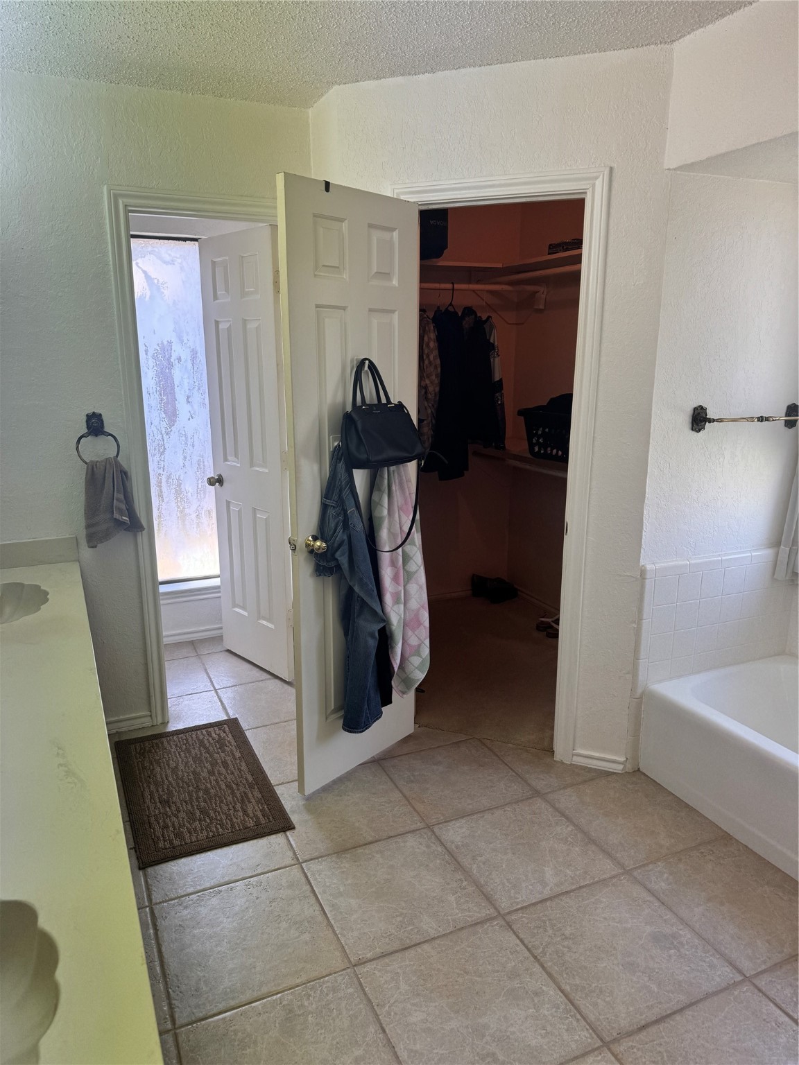 901 Freestone Court Arlington TX 76017