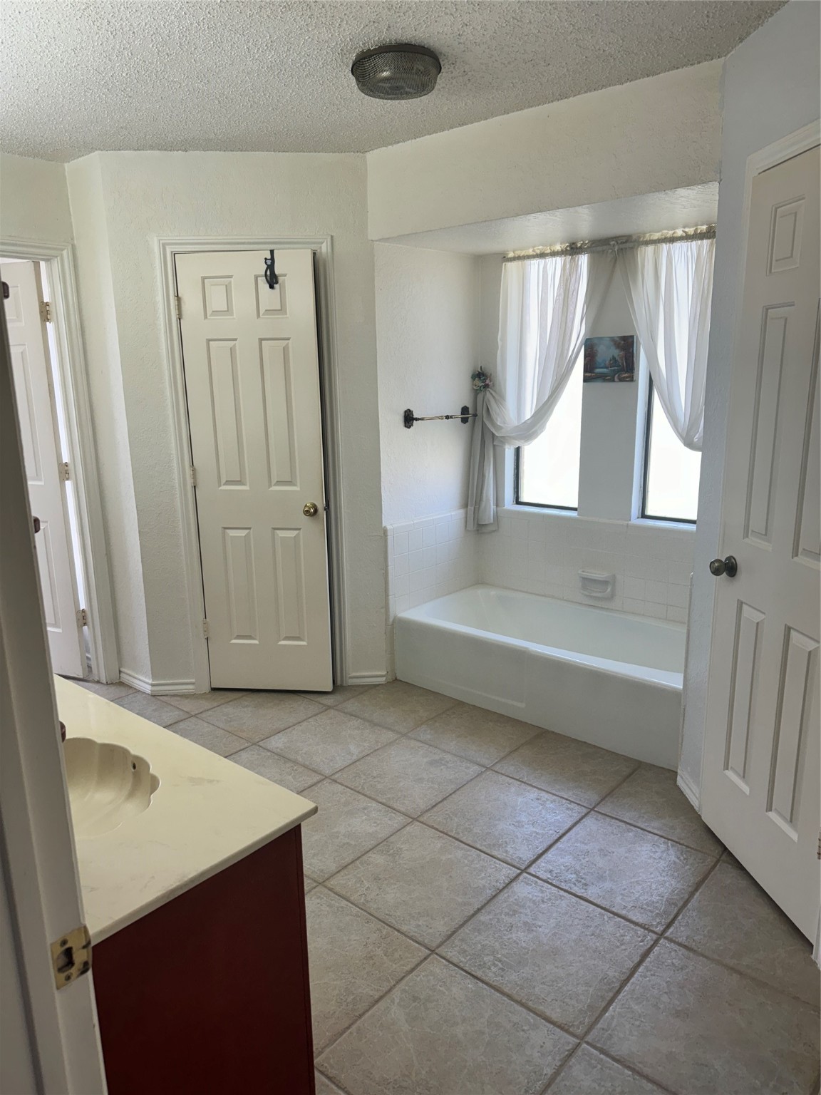 901 Freestone Court Arlington TX 76017