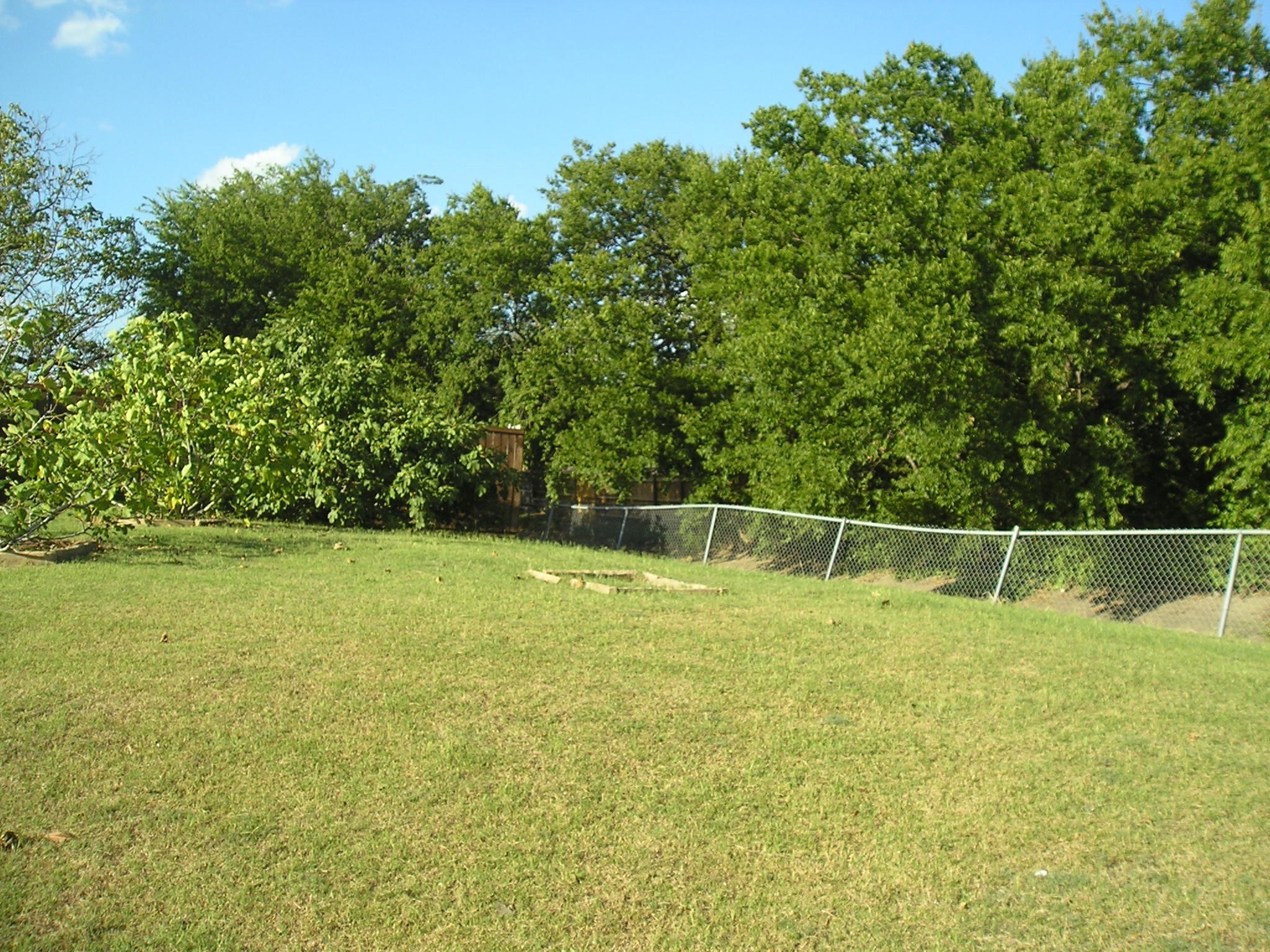 901 Freestone Court Arlington TX 76017