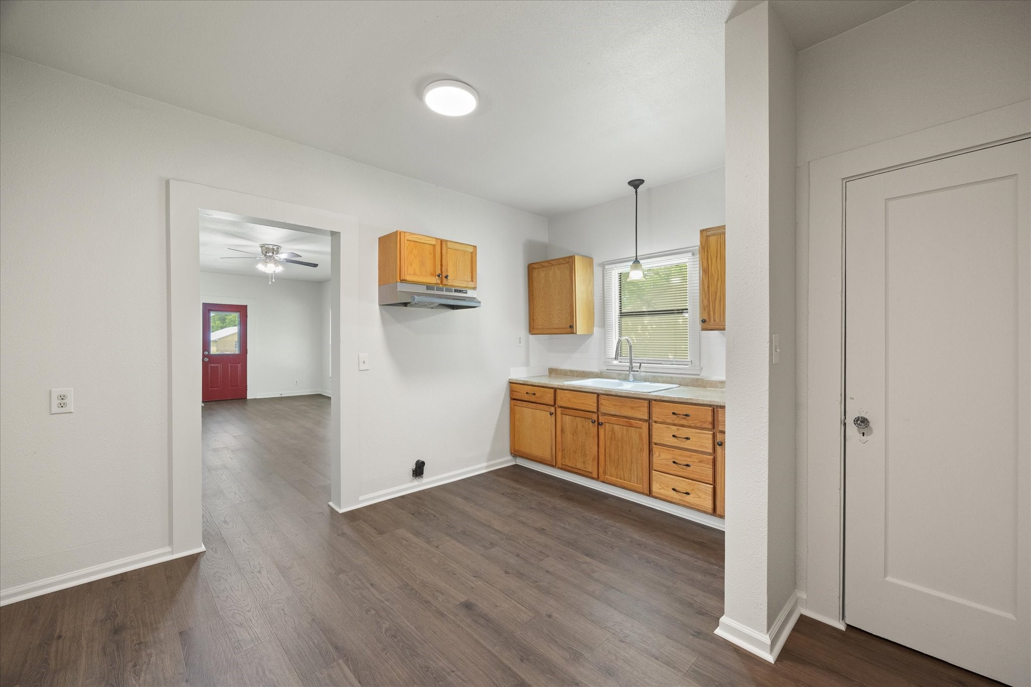 145 E Denmark Street Walnut Springs TX 76690