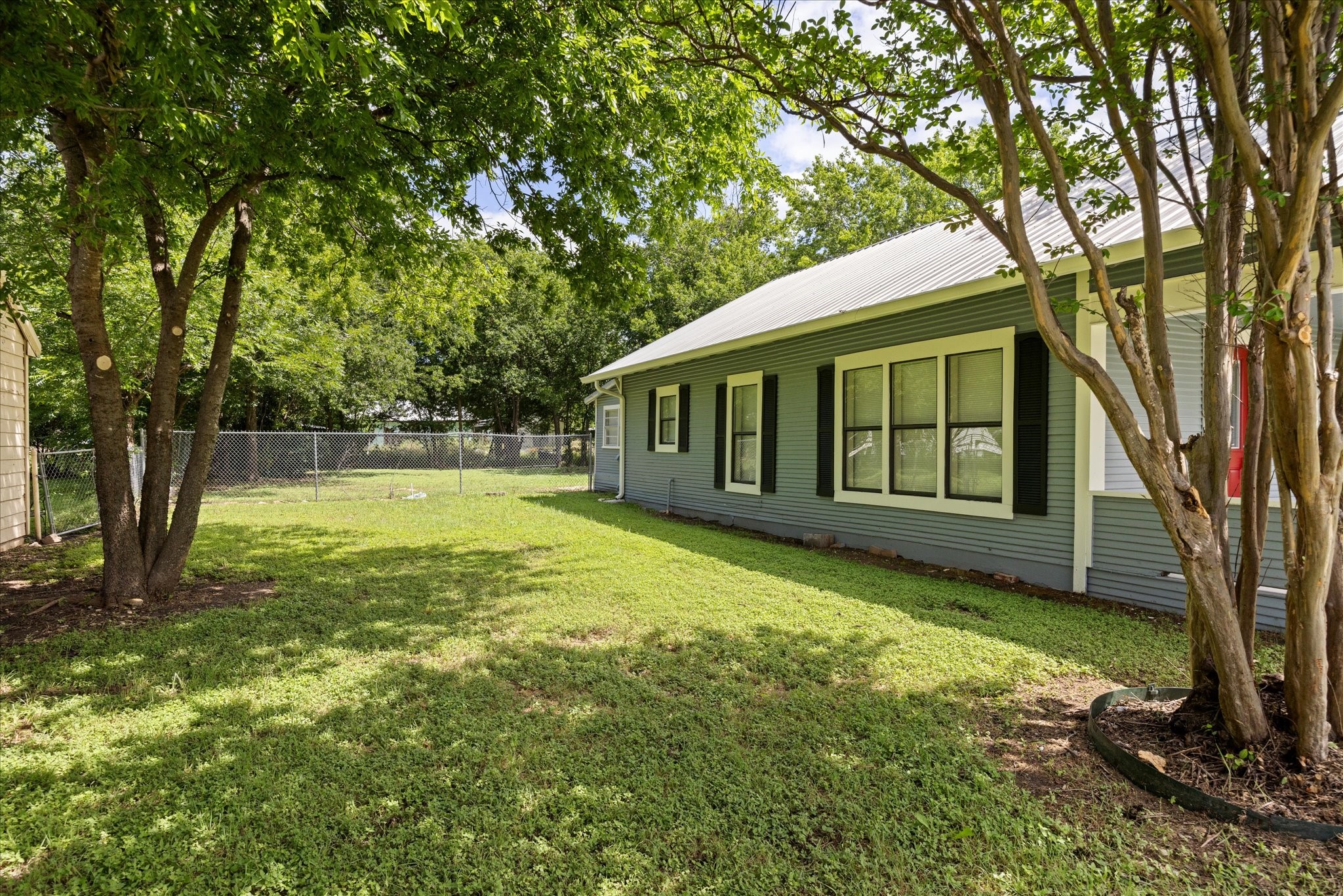 145 E Denmark Street Walnut Springs TX 76690