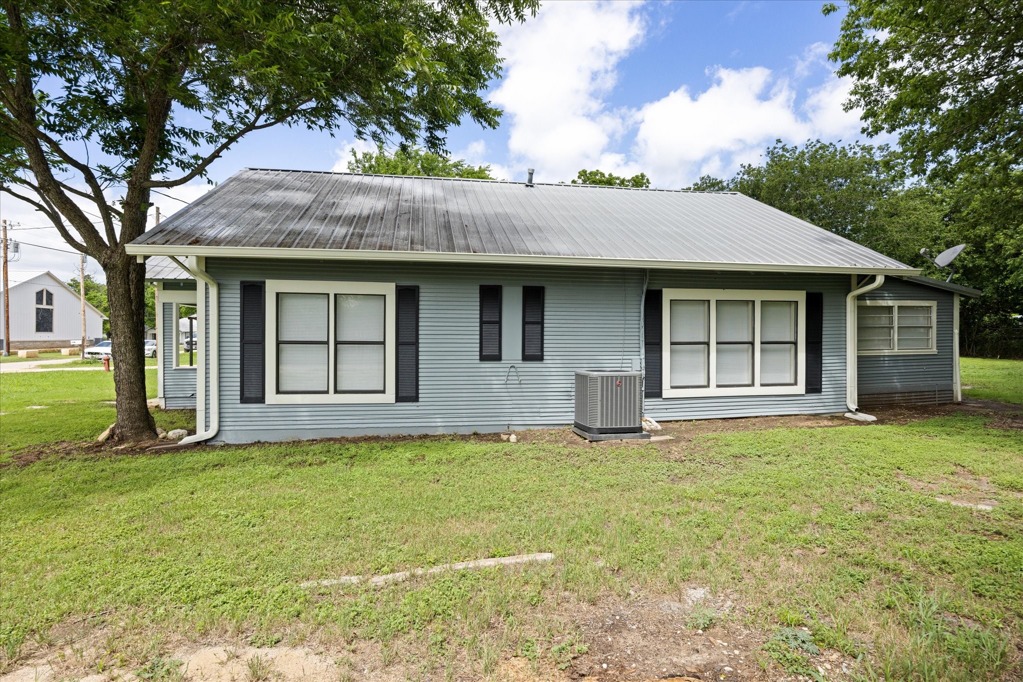 145 E Denmark Street Walnut Springs TX 76690