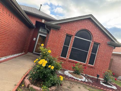 804 Stafford Station Drive Saginaw TX 76131