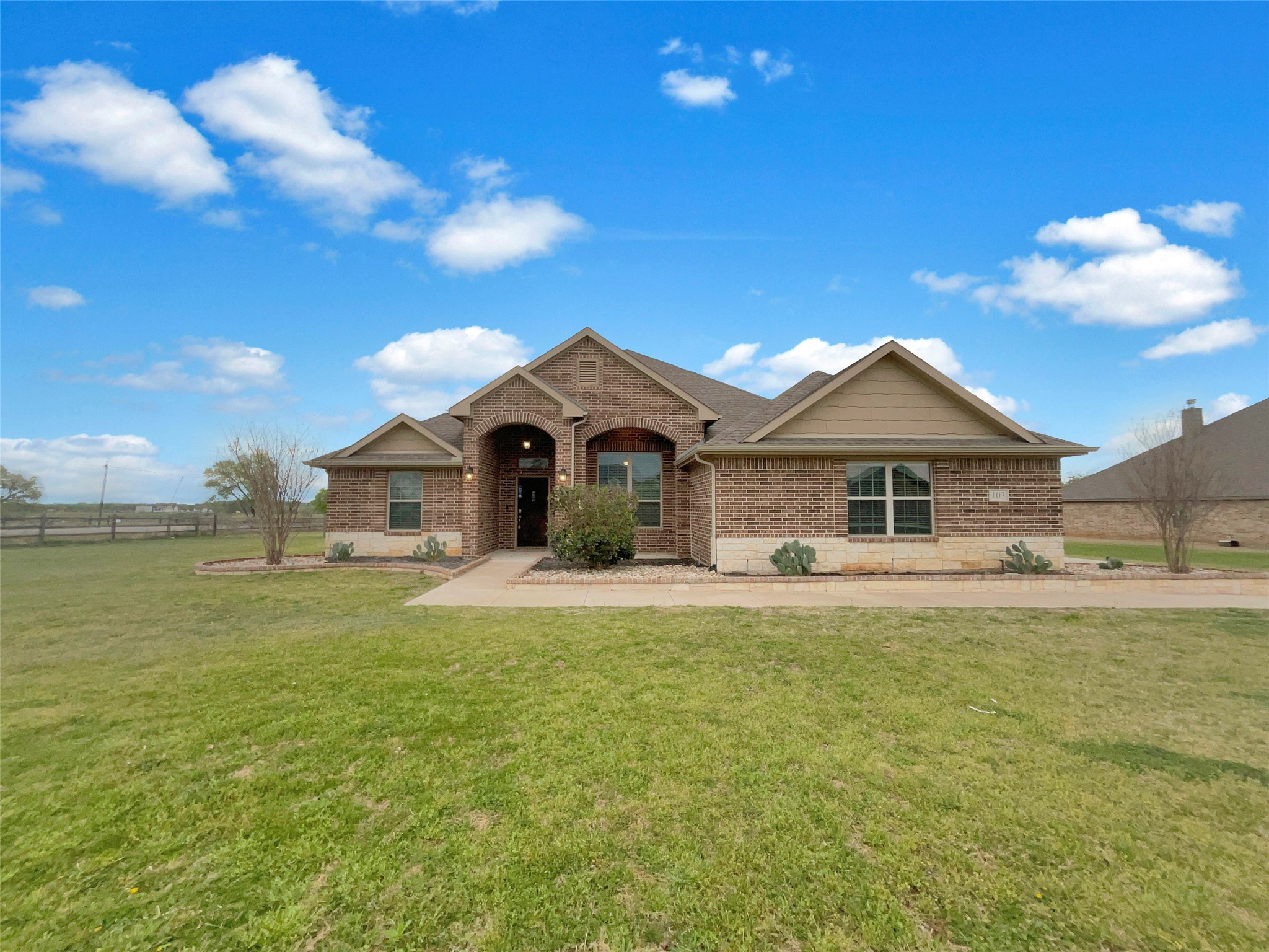 103 County Road 4223 Decatur TX 76234