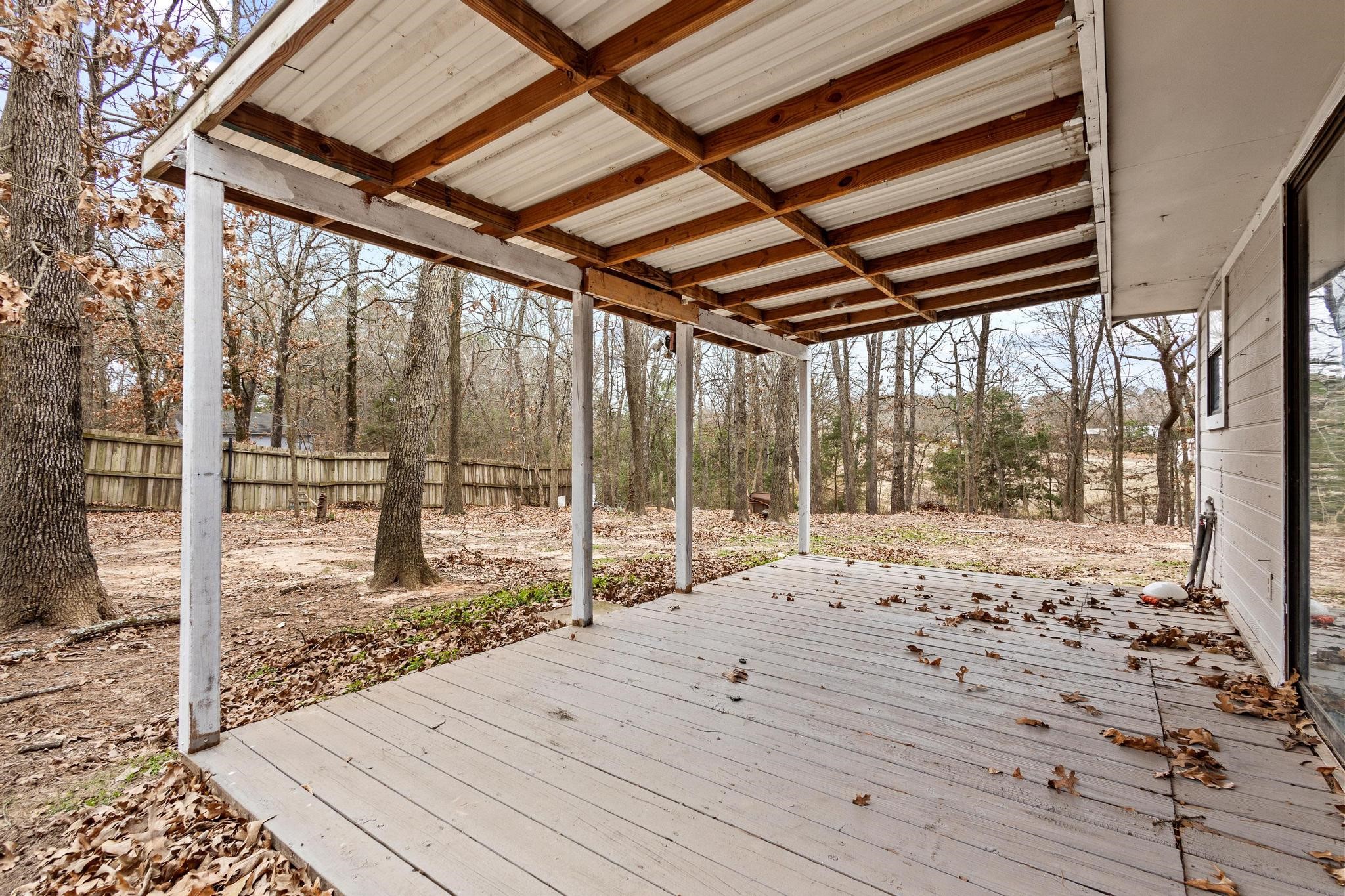 206 County Road 34980 Powderly TX 75473