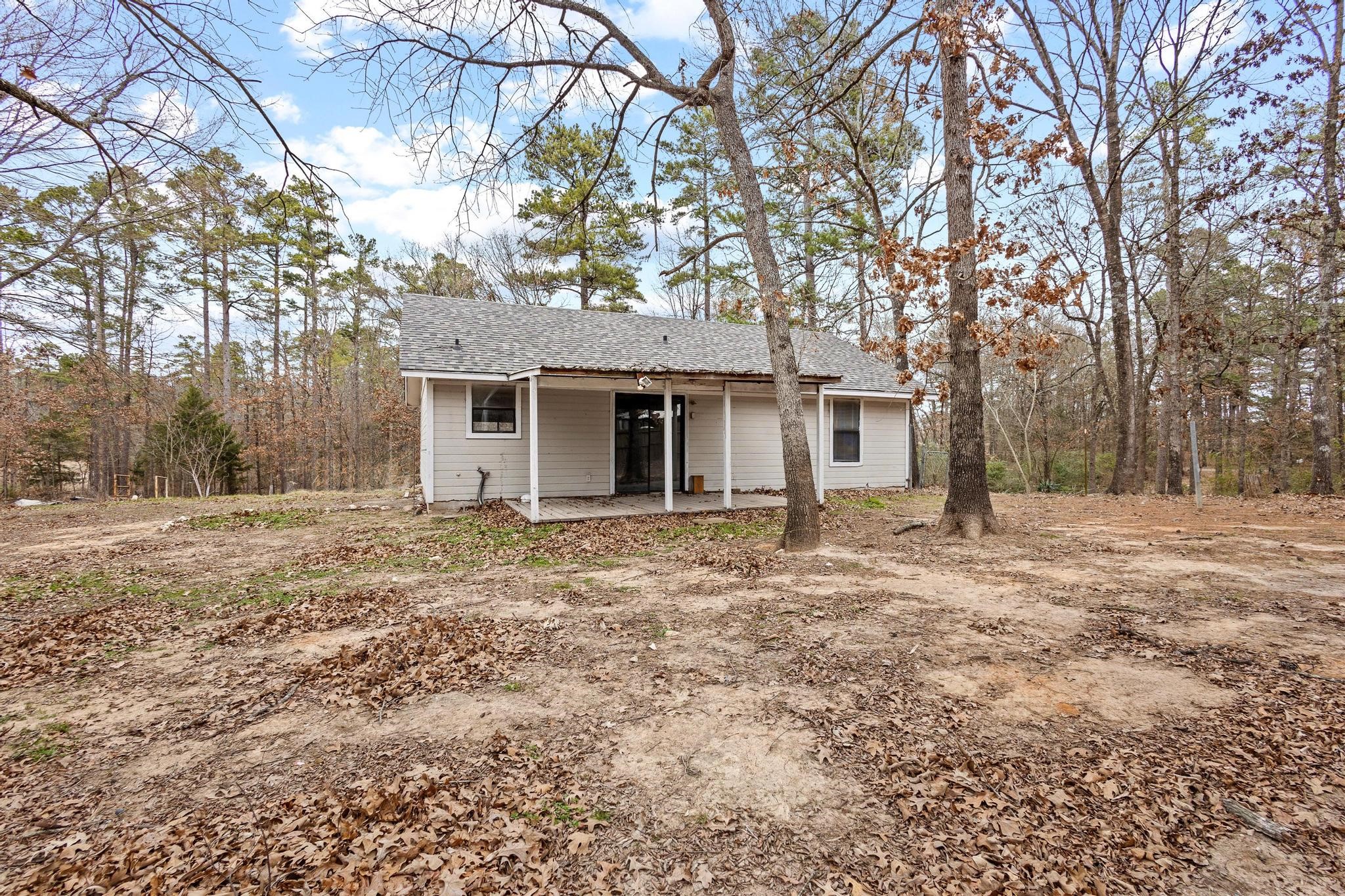206 County Road 34980 Powderly TX 75473