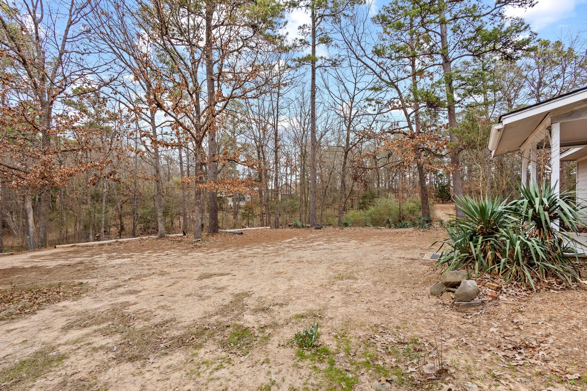 206 County Road 34980 Powderly TX 75473