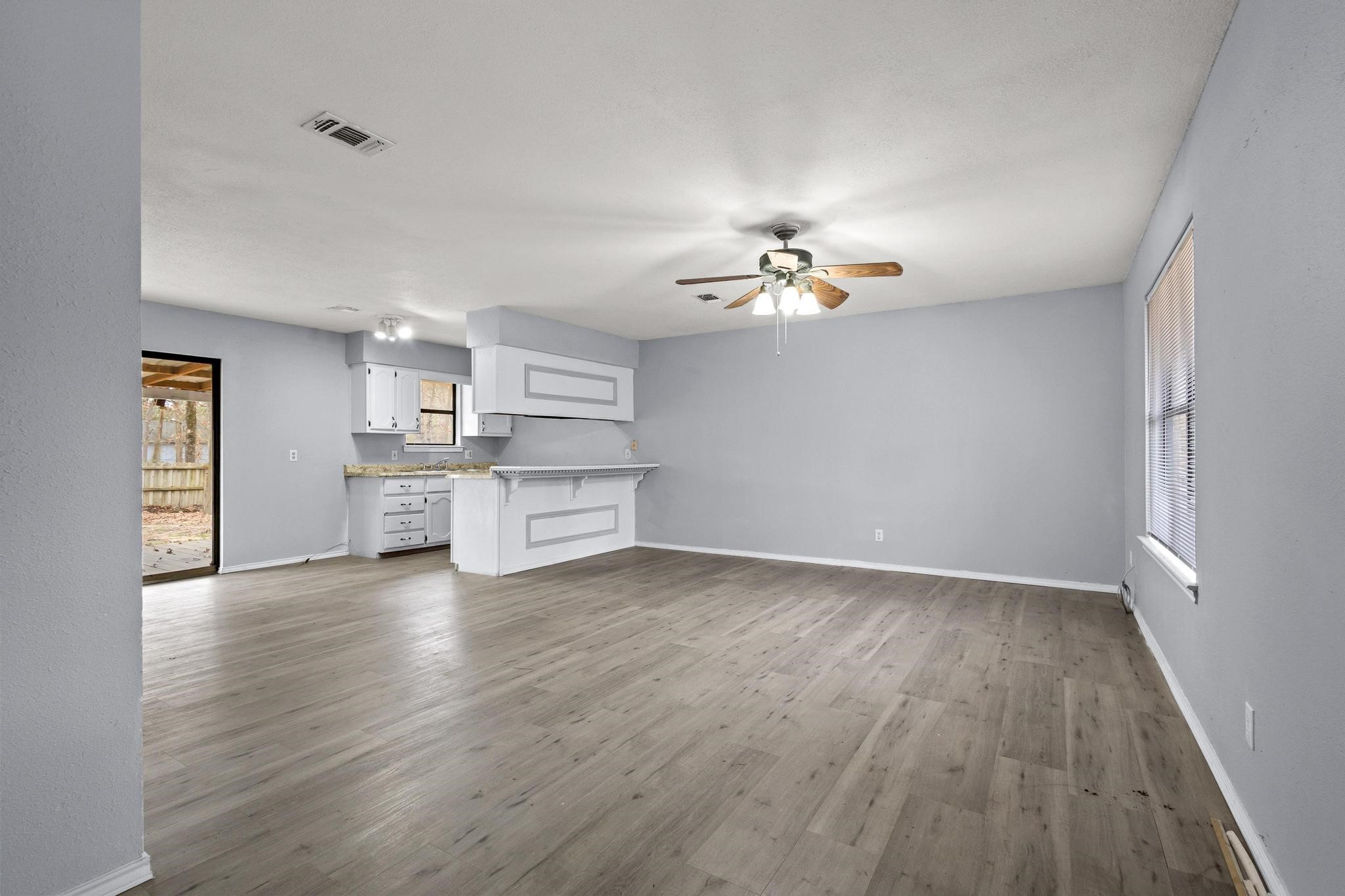 206 County Road 34980 Powderly TX 75473