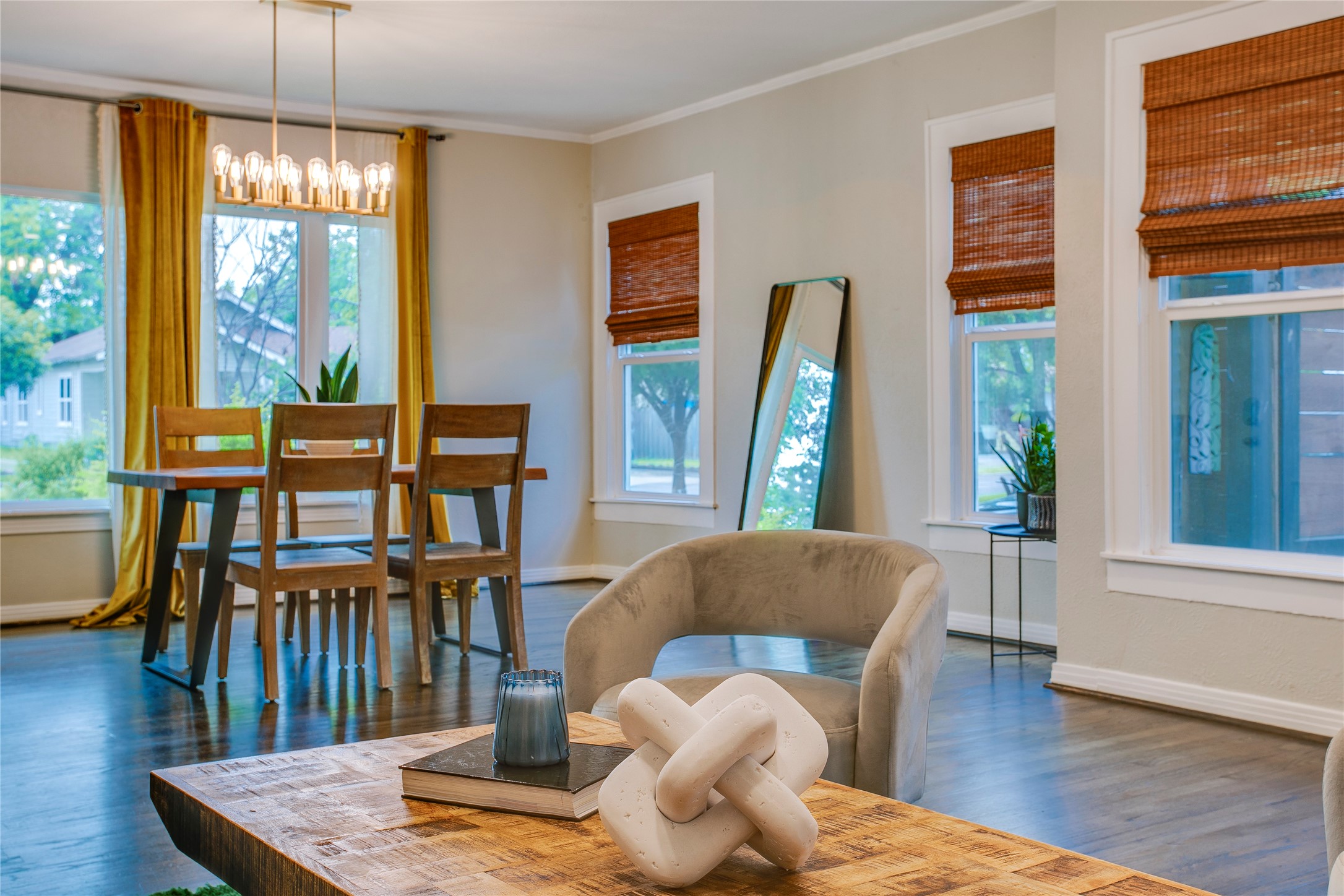 118 S Marlborough Avenue Dallas TX 75208