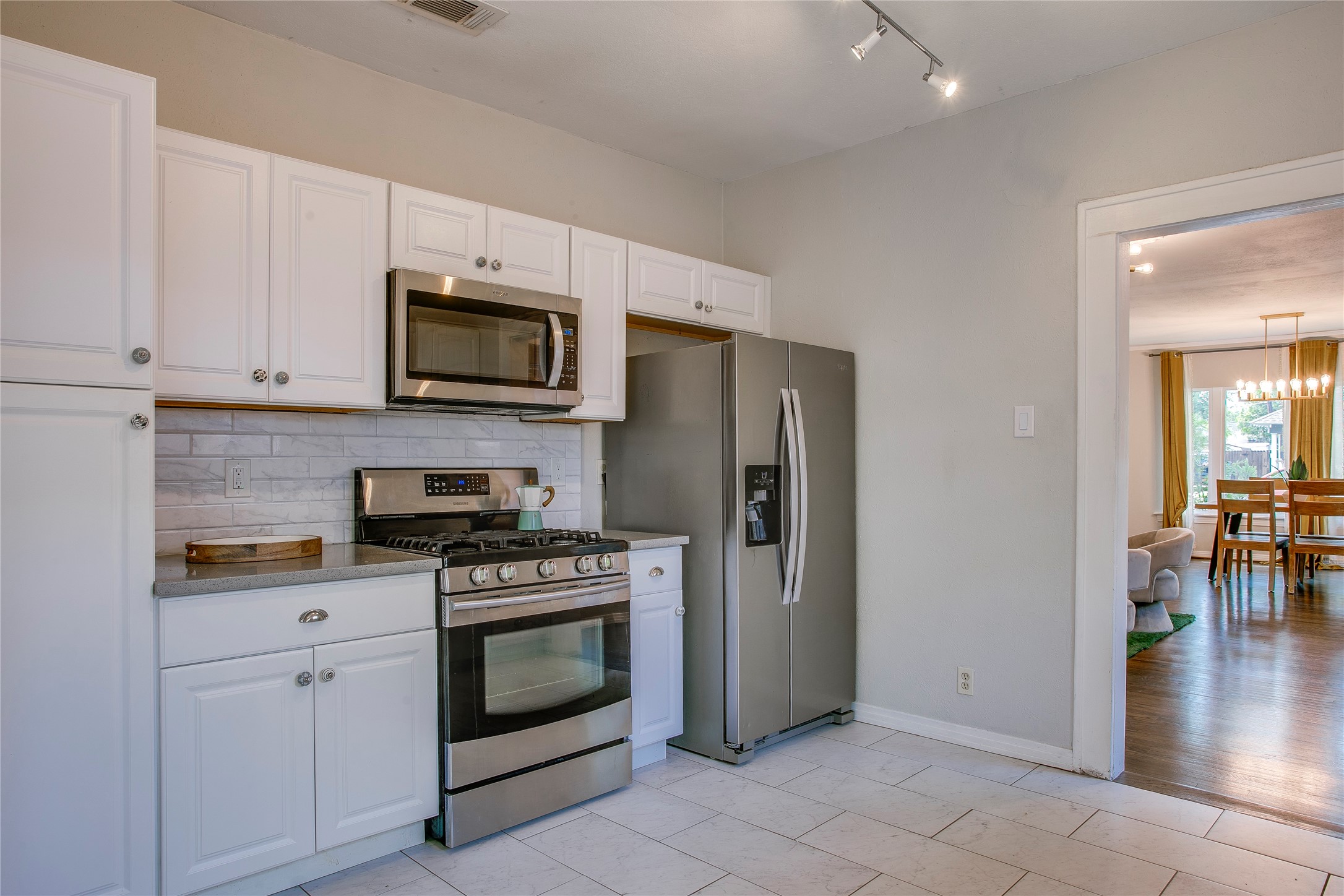 118 S Marlborough Avenue Dallas TX 75208