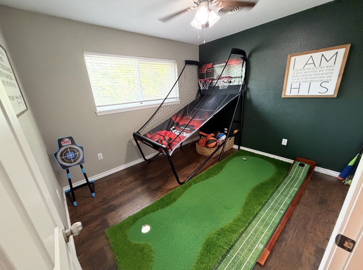 313 Sunset Drive Comanche TX 76442