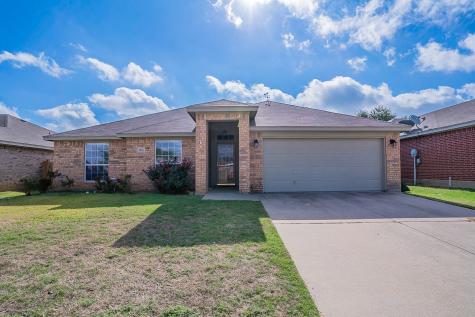 964 Crowder Drive Crowley TX 76036