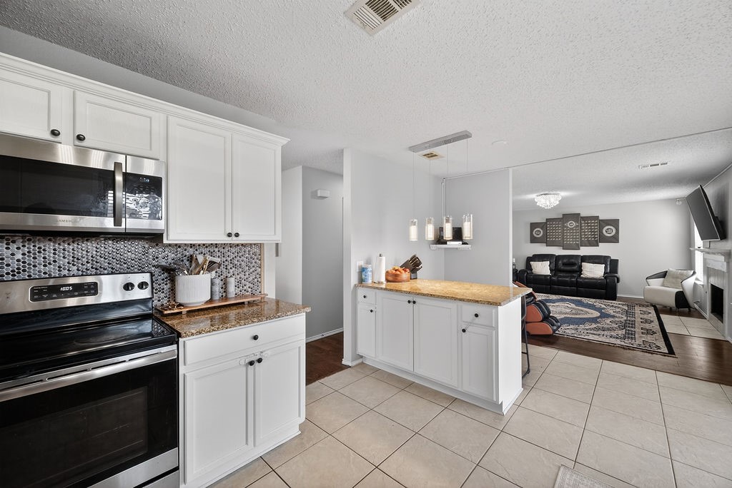1318 Gilday Drive Arlington TX 76002