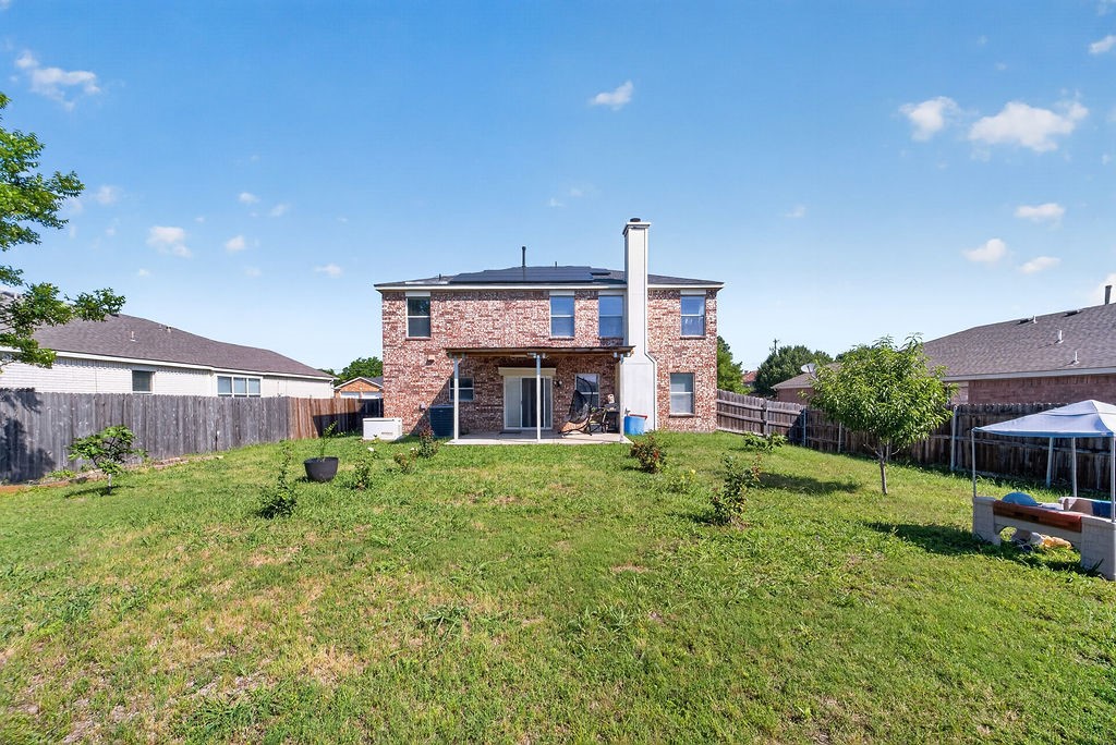 1318 Gilday Drive Arlington TX 76002