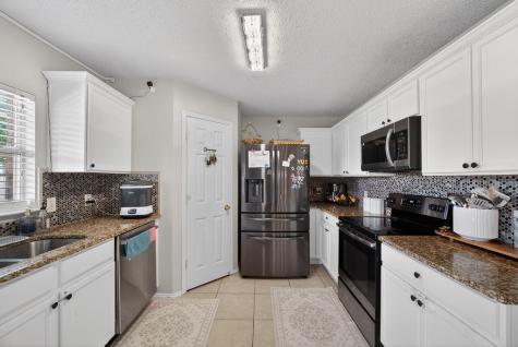 1318 Gilday Drive Arlington TX 76002