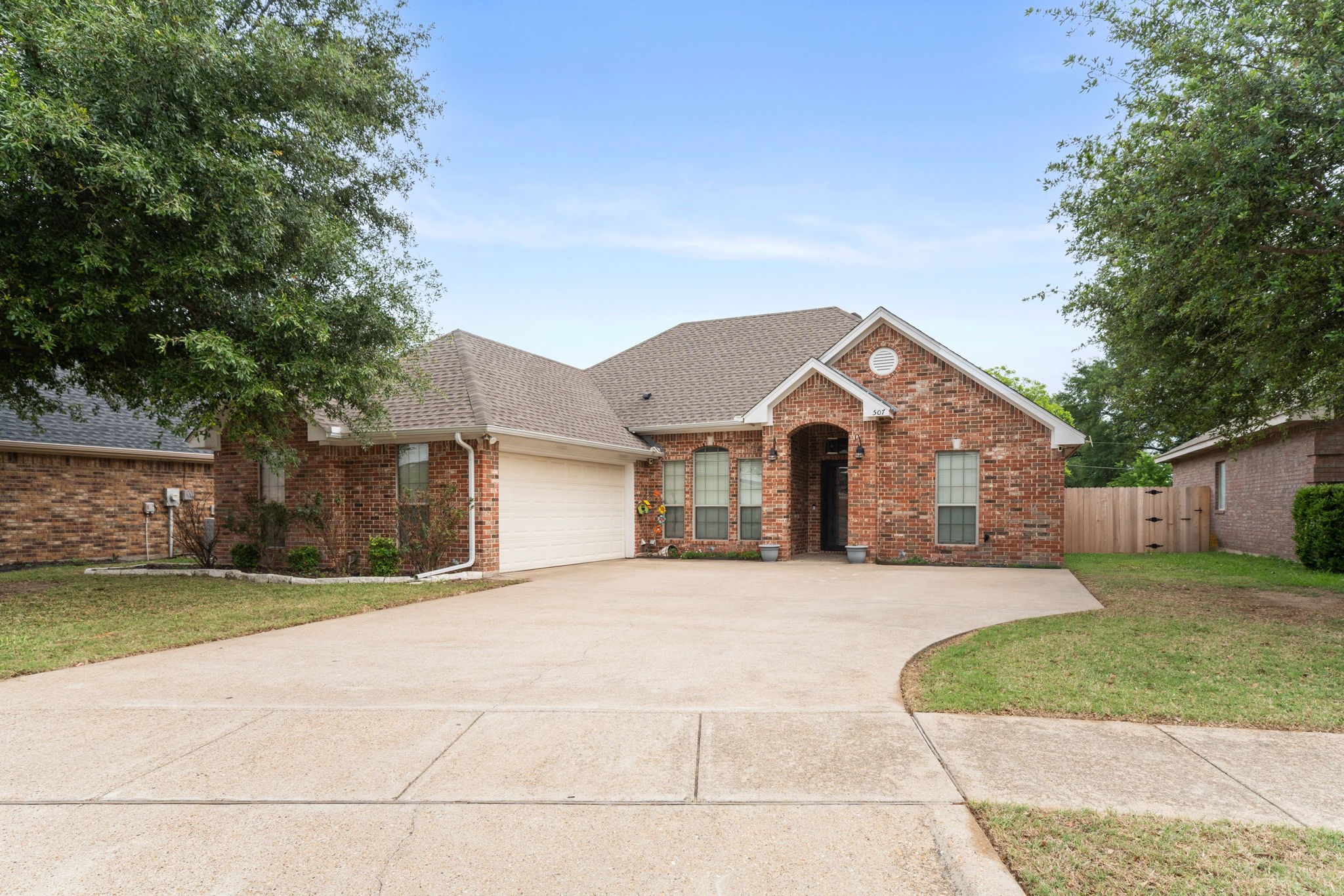 507 Sonny Avenue Ennis TX 75119