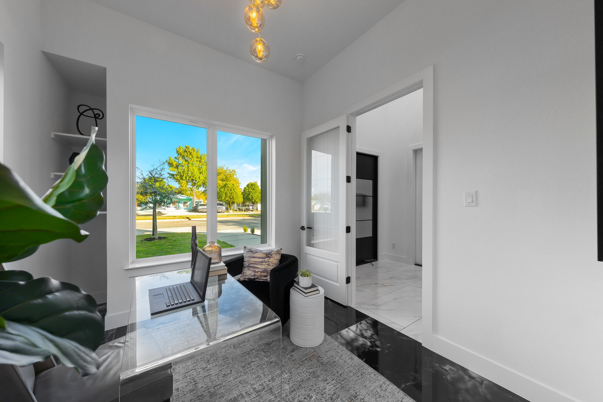 3351 Sylvan Avenue Dallas TX 75212