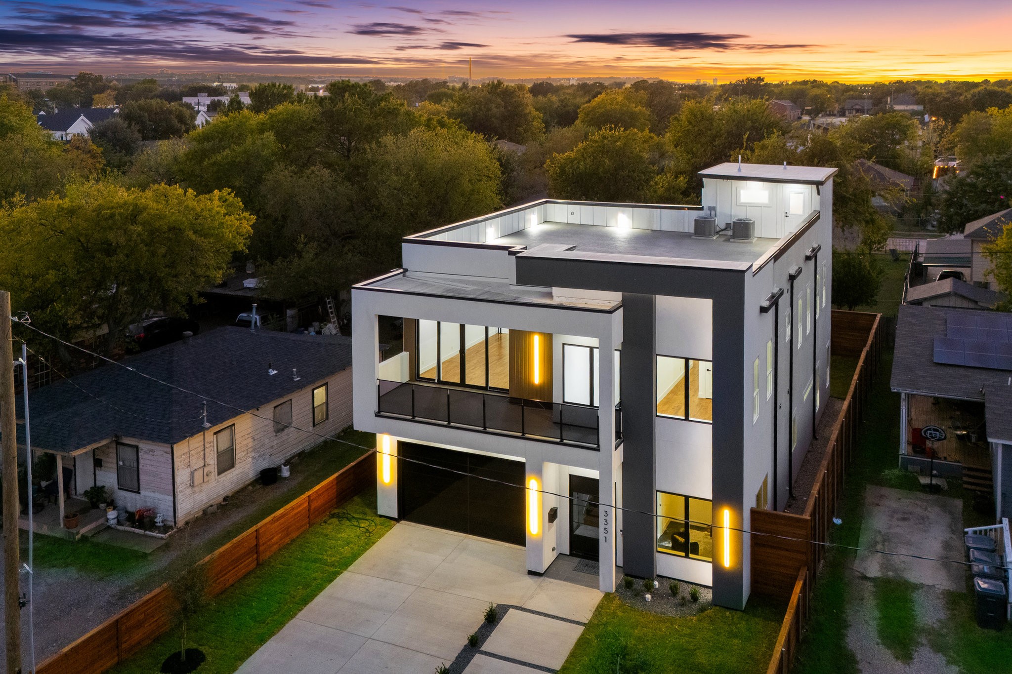 3351 Sylvan Avenue Dallas TX 75212