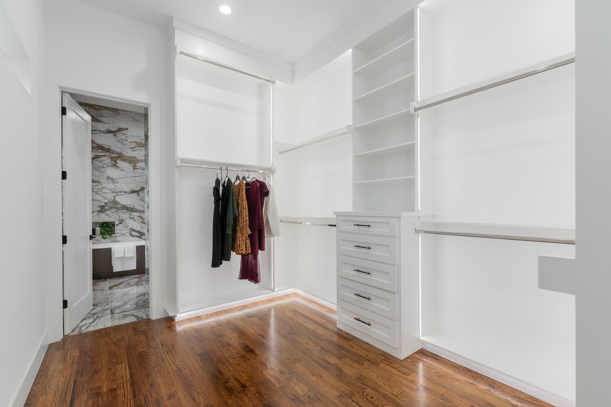 3351 Sylvan Avenue Dallas TX 75212