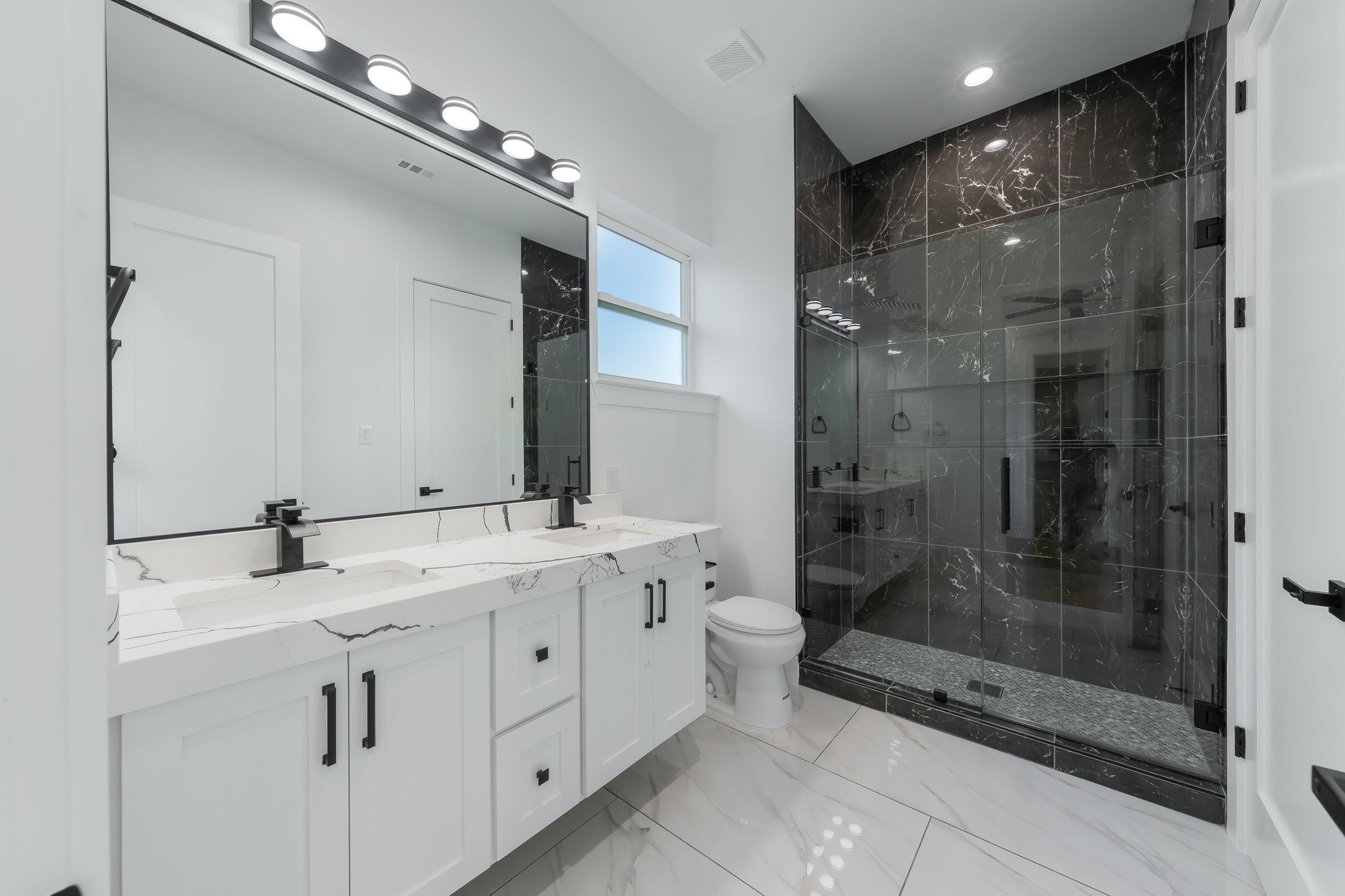 3351 Sylvan Avenue Dallas TX 75212