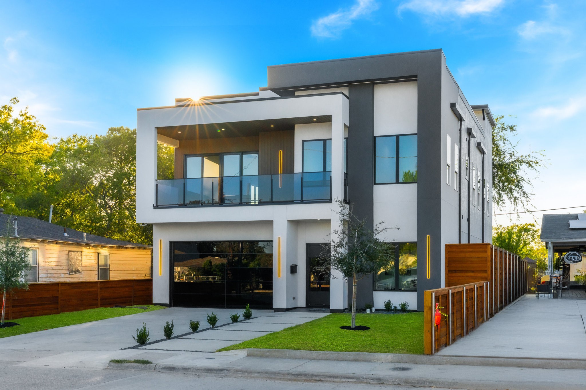 3351 Sylvan Avenue Dallas TX 75212