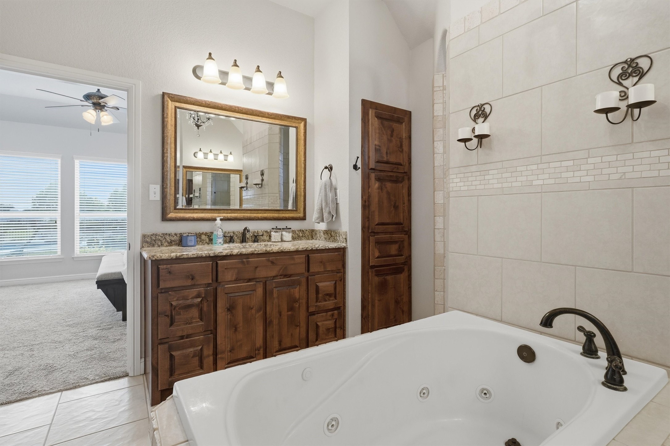 161 Creek Wood Drive Aledo TX 76008