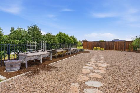 161 Creek Wood Drive Aledo TX 76008