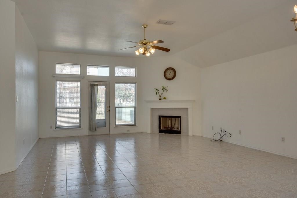 8841 San Joaquin Trail Fort Worth TX 76118
