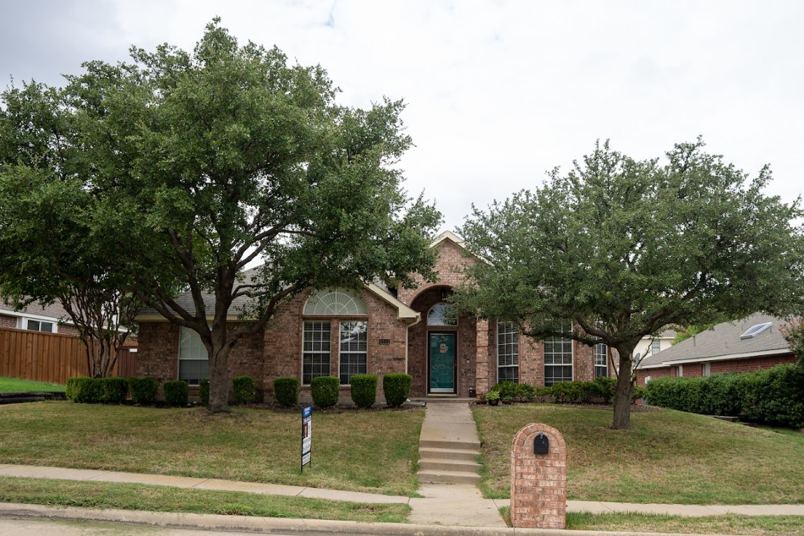 4511 Lone Star Drive Carrollton TX 75010