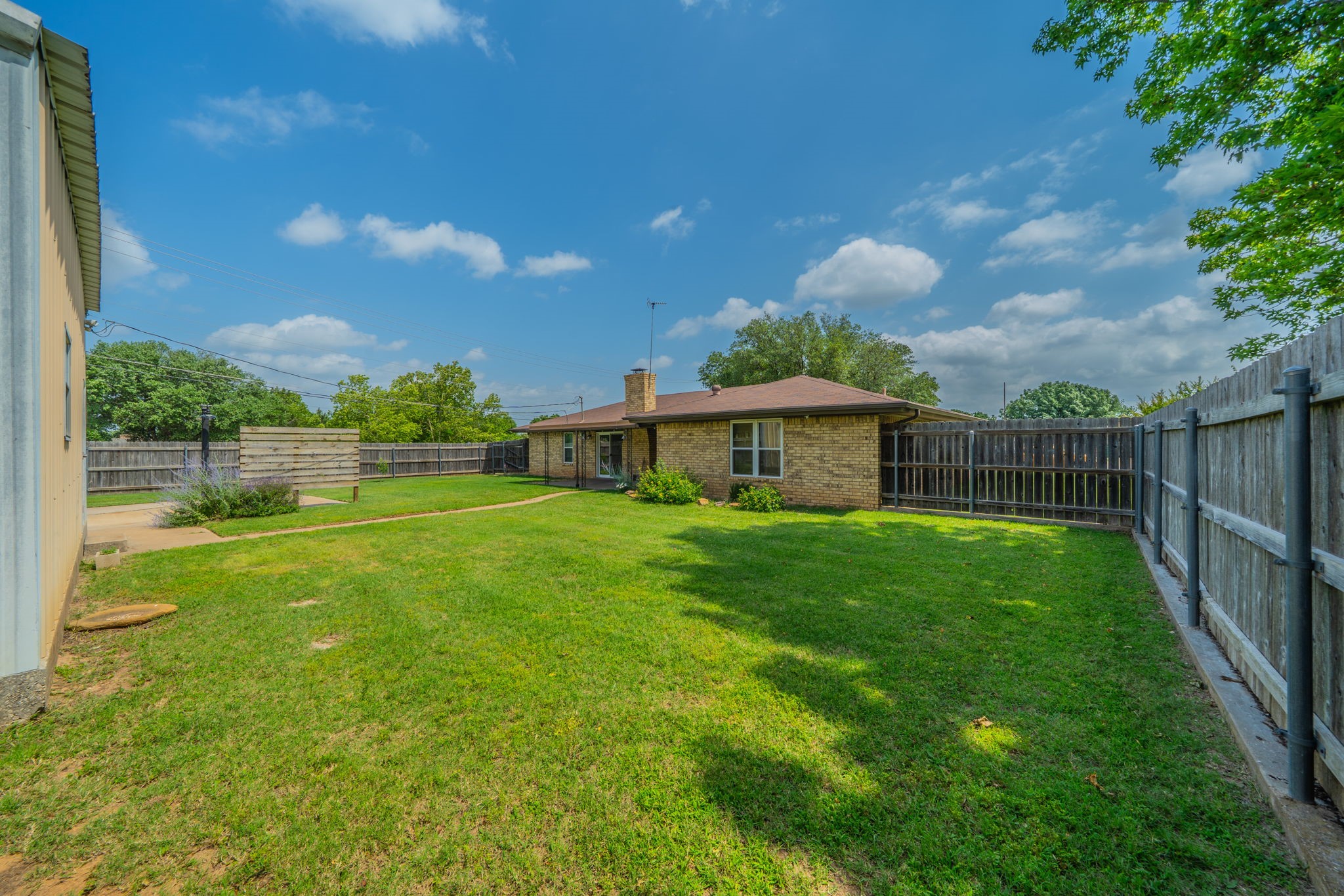 1300 Austin Street Bowie TX 76230