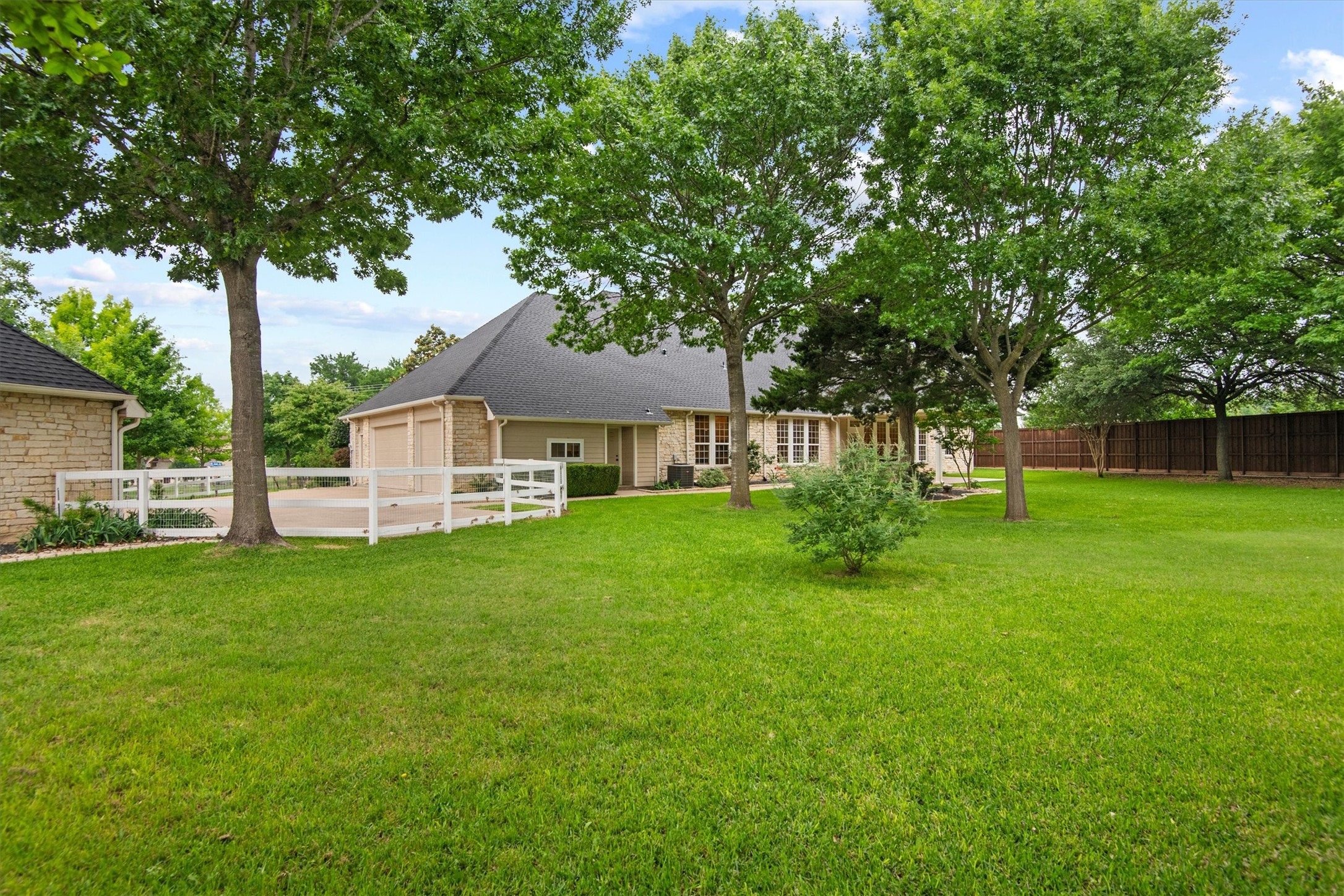 2202 Somerset Midlothian TX 76065