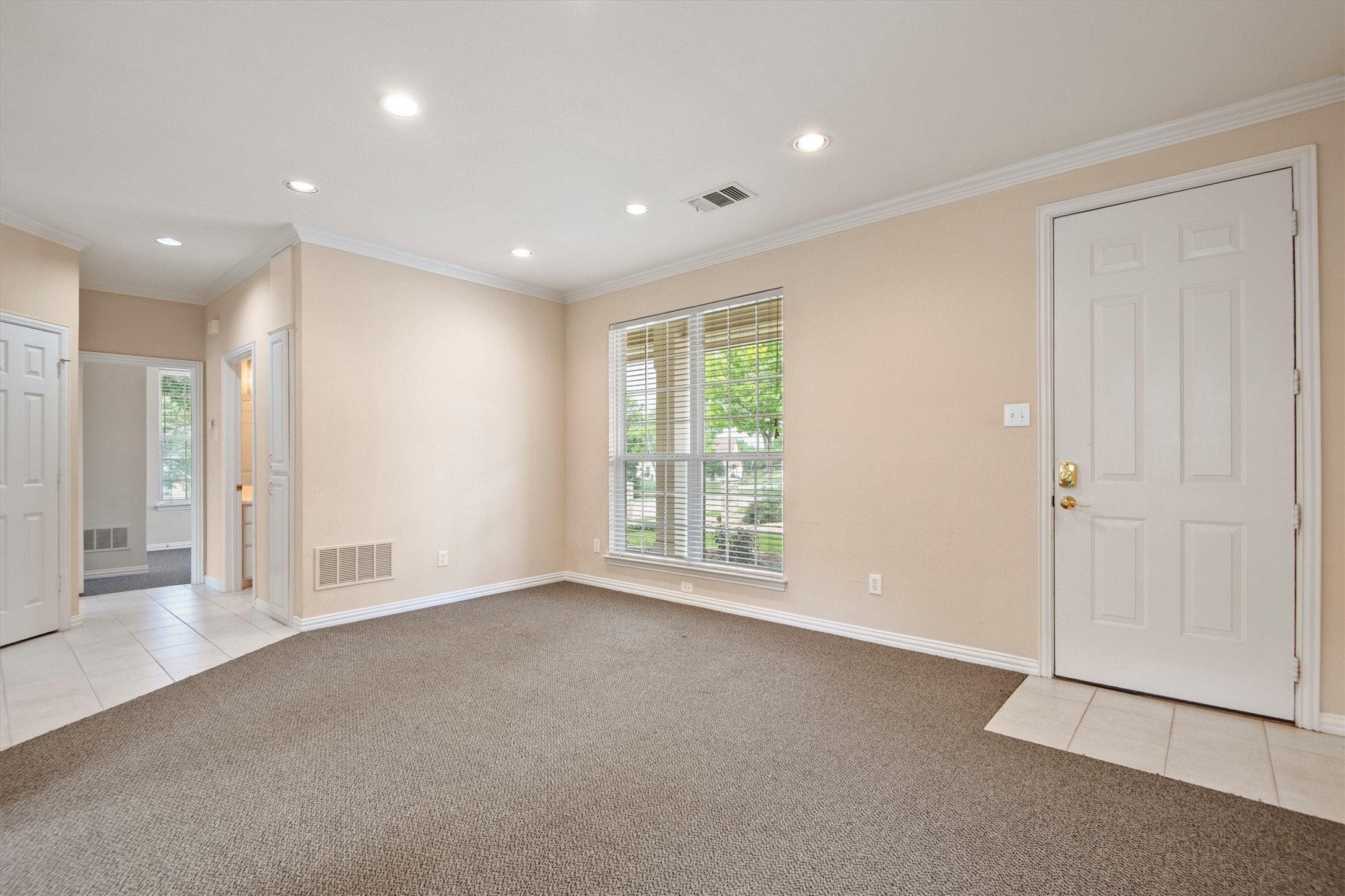 2202 Somerset Midlothian TX 76065